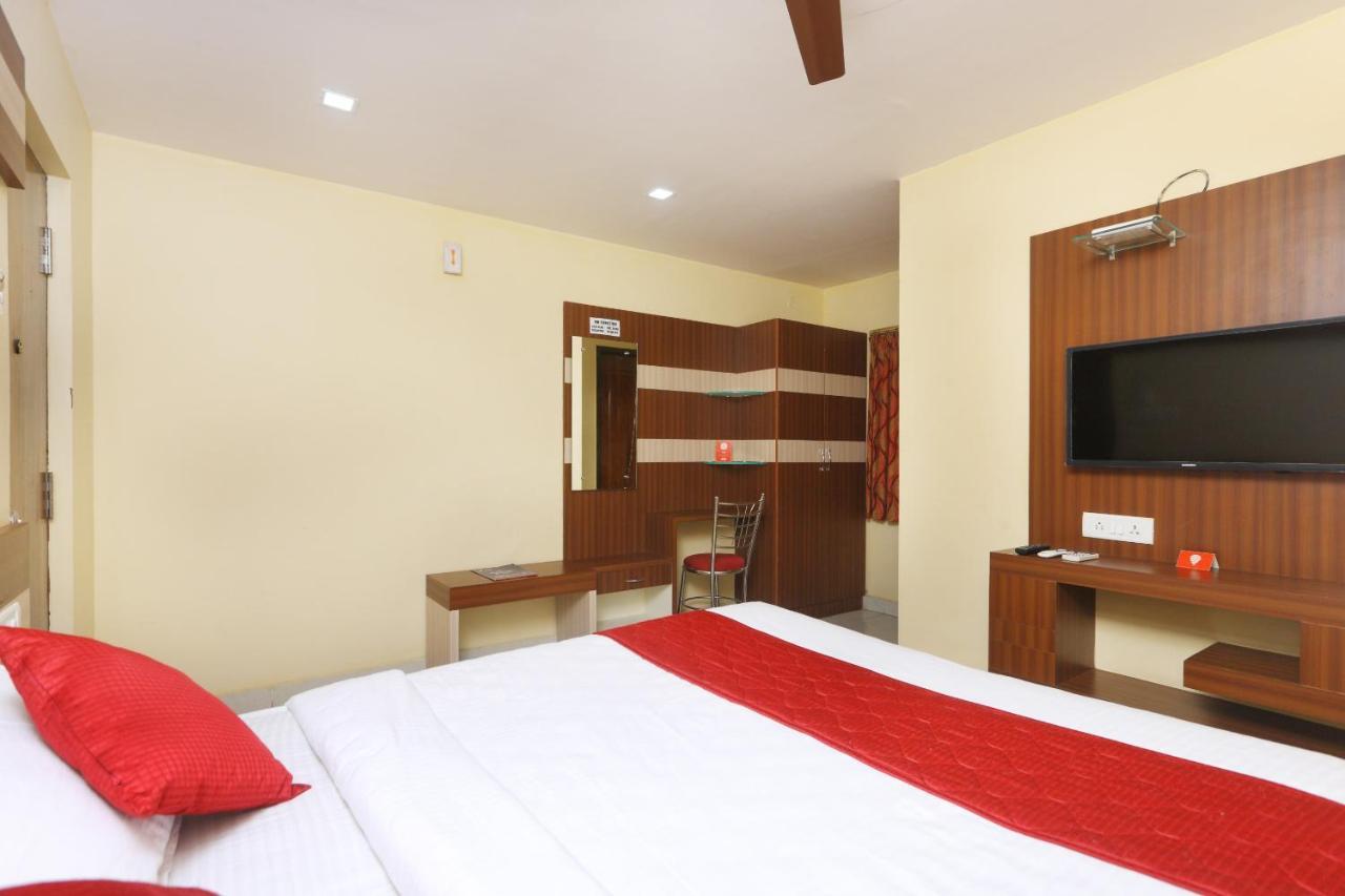 Oyo 7224 Krishna Prasad Hotel Madras Buitenkant foto