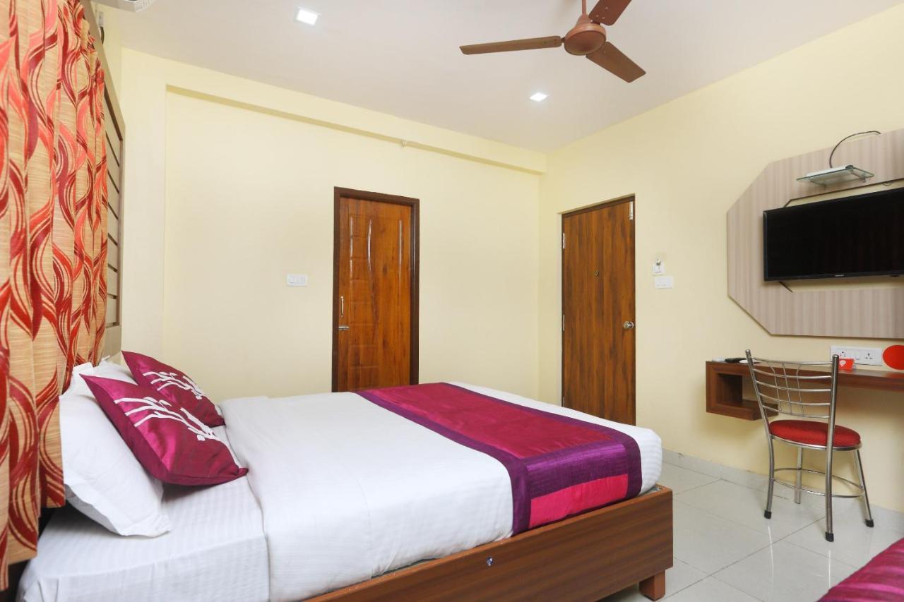 Oyo 7224 Krishna Prasad Hotel Madras Buitenkant foto